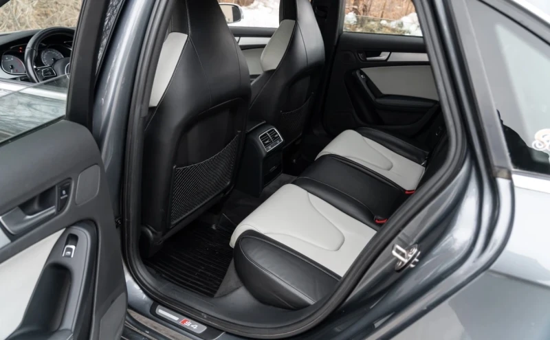 Audi S4 * * CARFAX * * АВТО КРЕДИТ * * , снимка 15 - Автомобили и джипове - 53055320