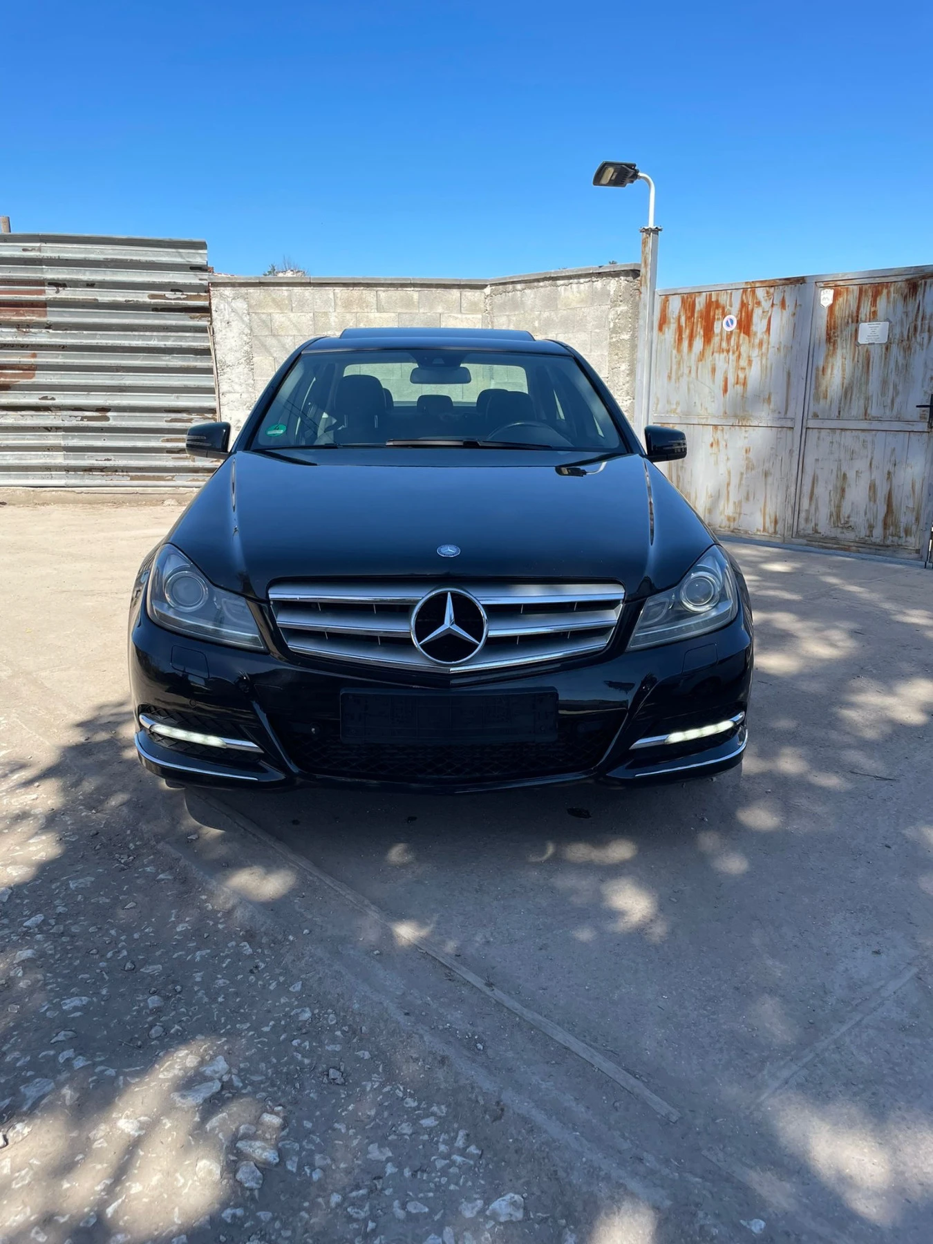 Mercedes-Benz C 350  - изображение 2