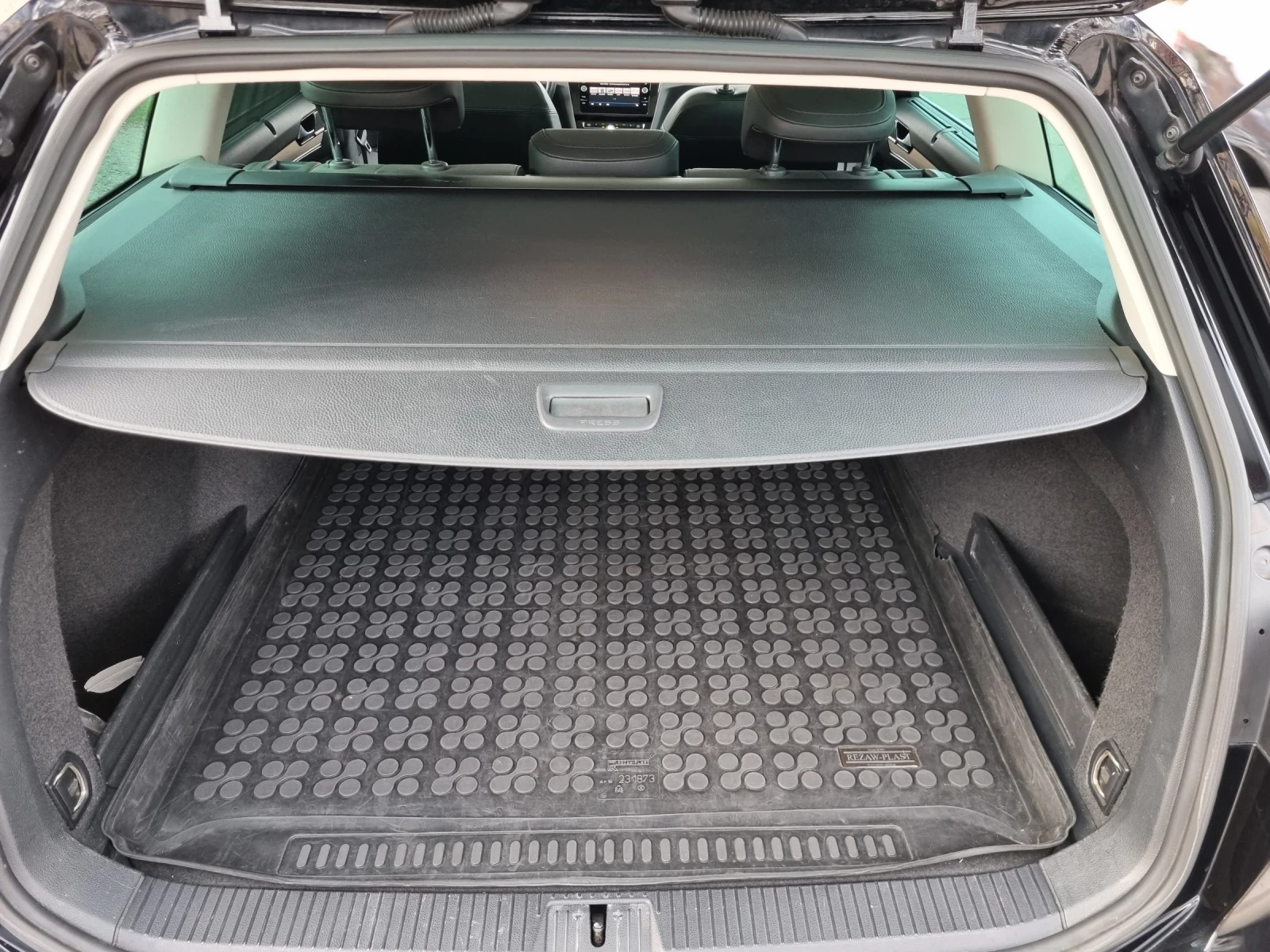 VW Passat 1, 600 DI EURO6B | Mobile.bg   15