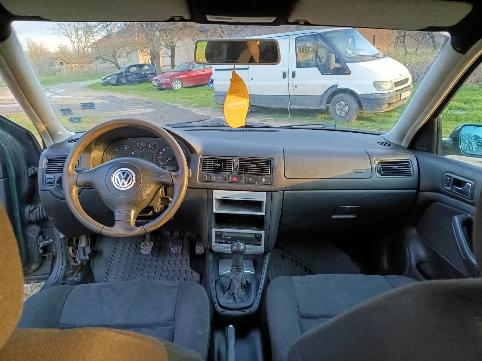 VW Golf 1.9 tdi 90hp - изображение 2
