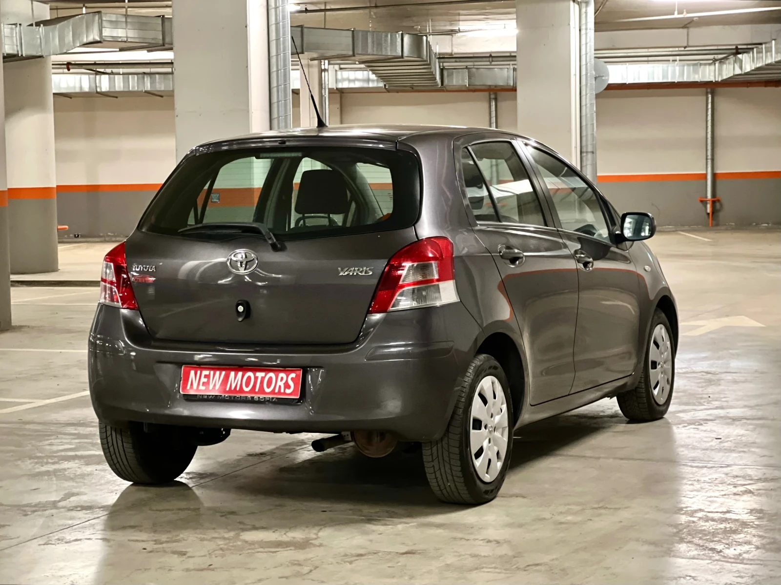 Toyota Yaris 1.33vvti-лизинг през Уникредит по 230лв - изображение 6