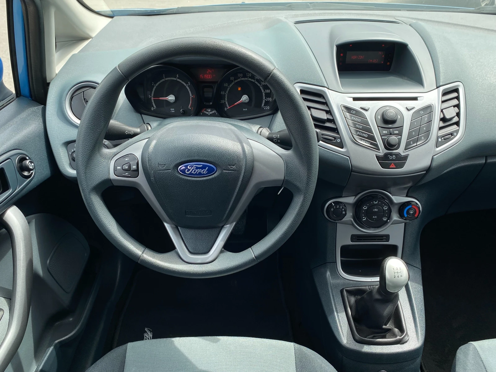 Ford Fiesta 1.4i 90k.s.-ГАЗ-150000км!!!EURO4!!-Климатик-2010г - изображение 7