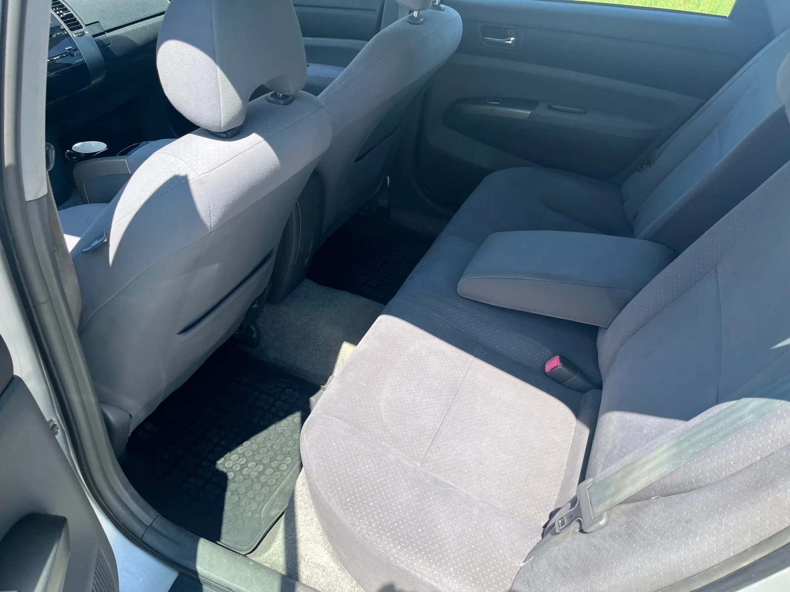 Toyota Prius 1.5 HYBRID//KEYLESS-GO - изображение 10