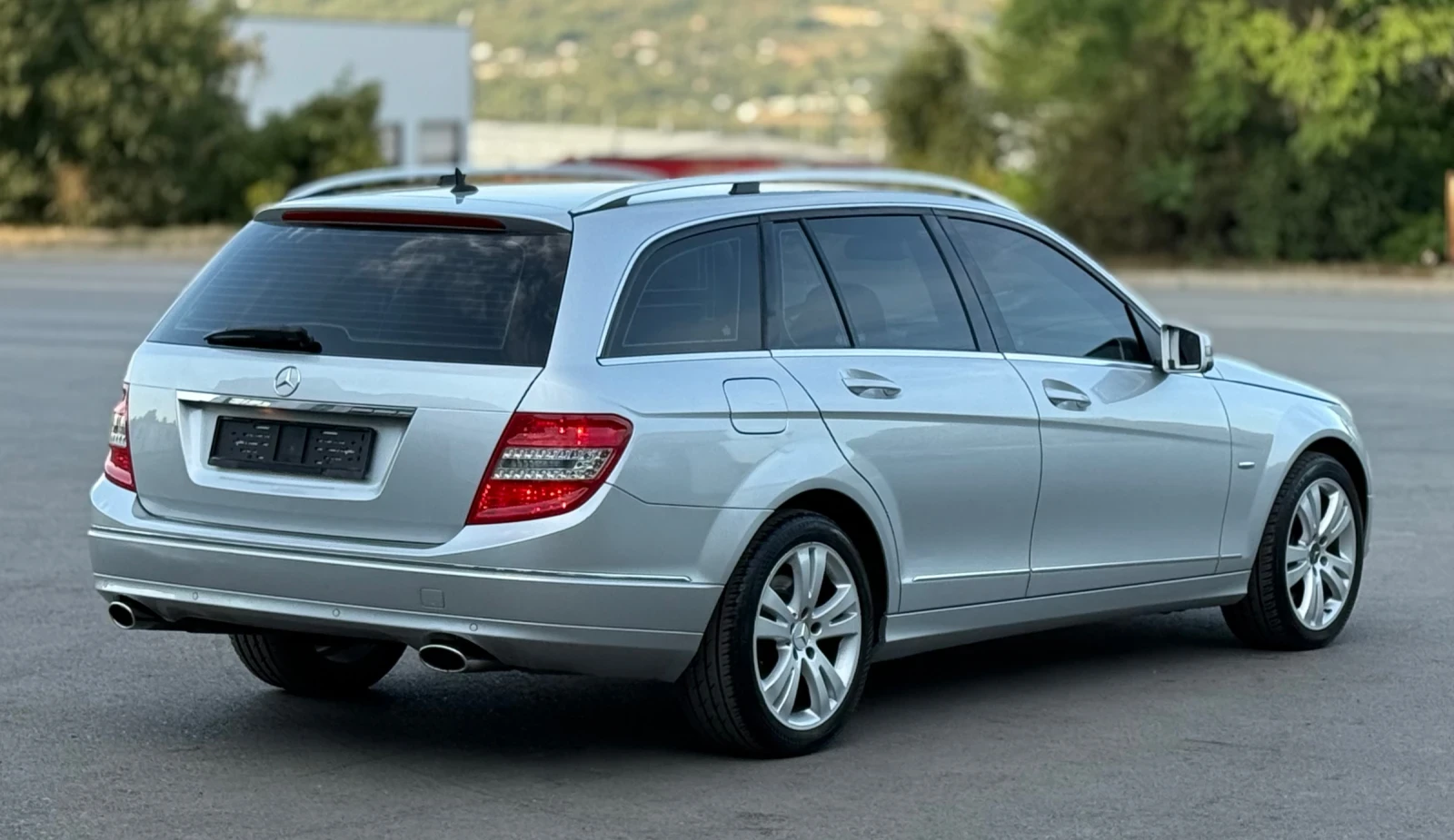 Mercedes-Benz C 350 CDi 224кс * 4-Matic* * Навигация* * Swiss*  - изображение 6