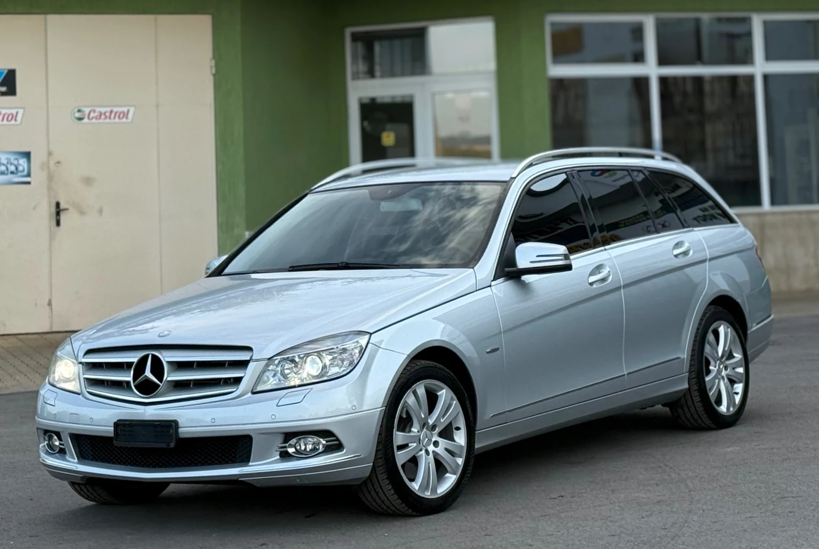 Mercedes-Benz C 350 CDi 224кс * 4-Matic* * Навигация* * Swiss*  - изображение 3