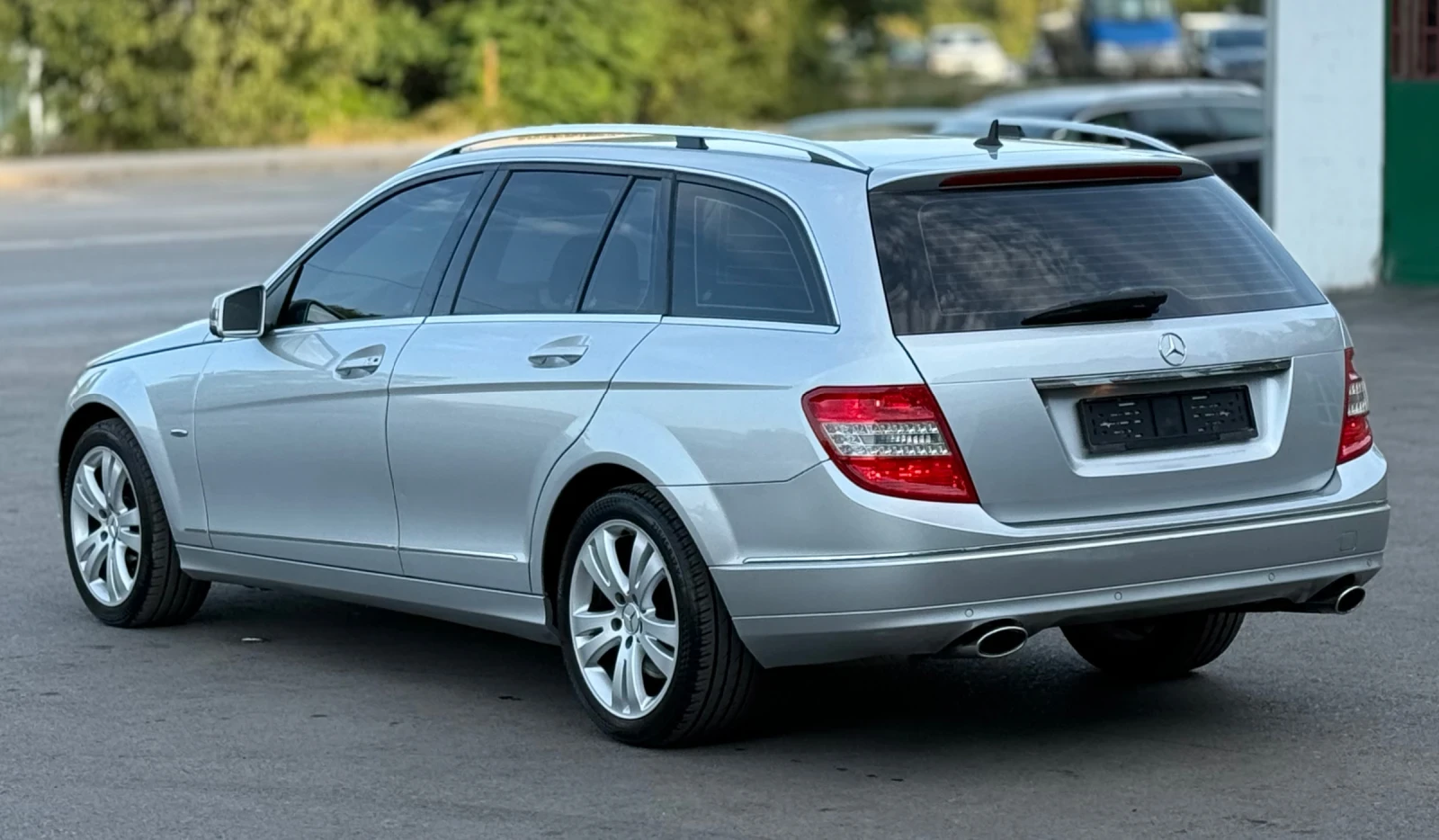 Mercedes-Benz C 350 CDi 224кс * 4-Matic* * Навигация* * Swiss*  - изображение 4