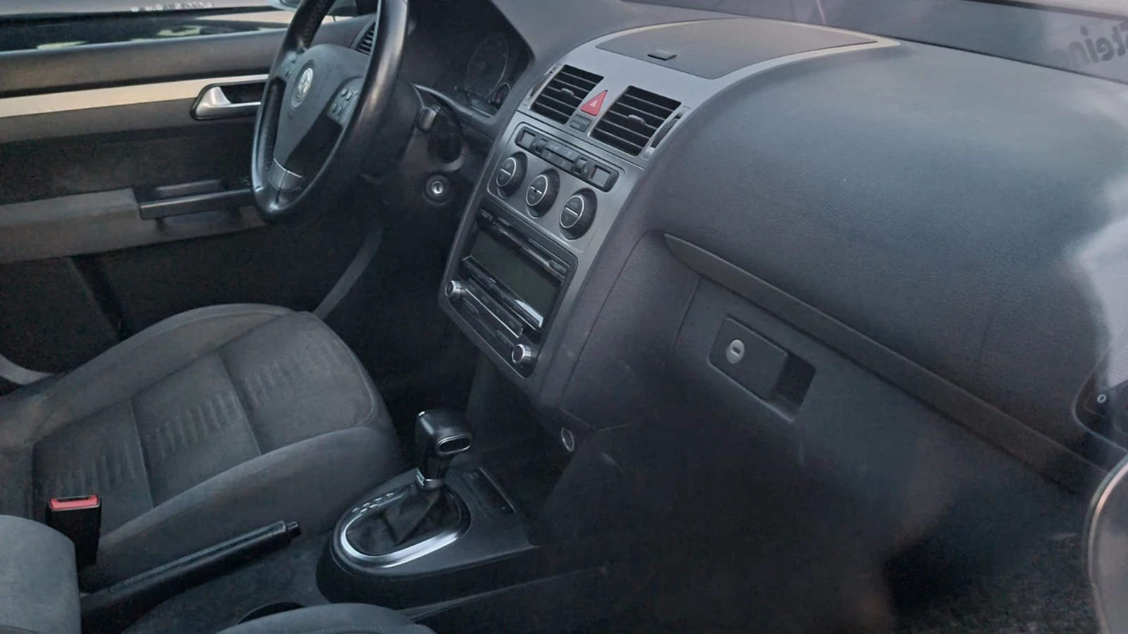 VW Touran 2.0 тди - изображение 10