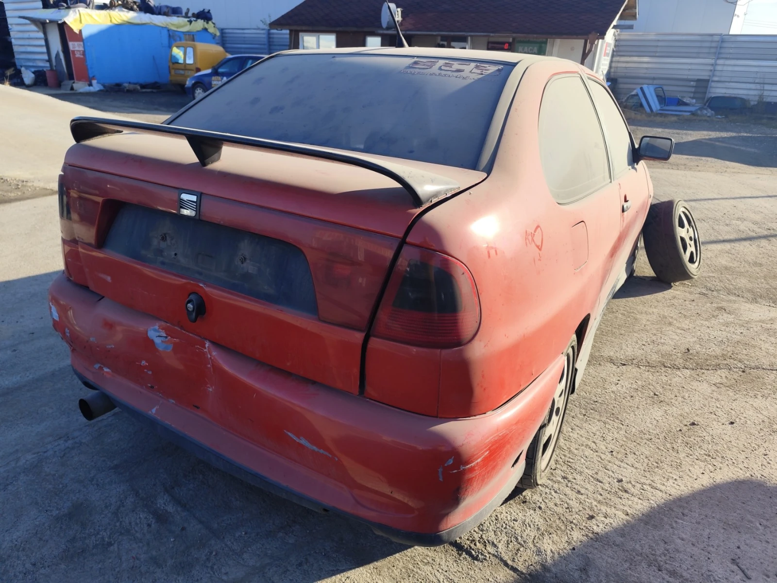 Seat Cordoba 1.8 Турбо - изображение 4