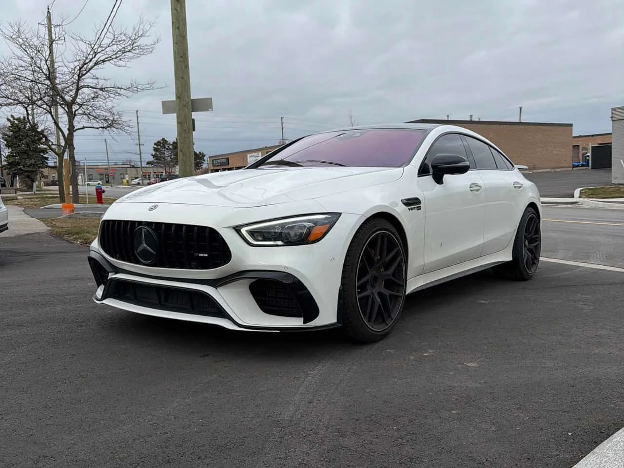 Mercedes-Benz AMG GT 63 S/CARFAX/360/PANO/ДИСТРОНИК/BURMESTER/ОБДУХВАНЕ