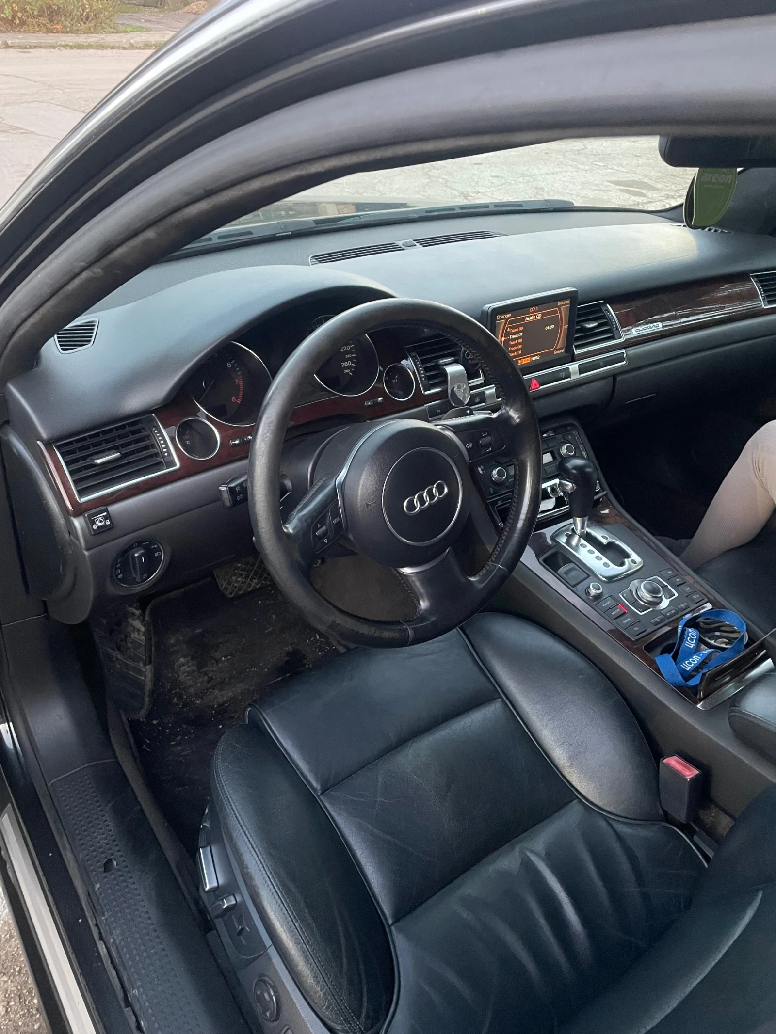 Audi A8, снимка 6 - Автомобили и джипове - 54061267