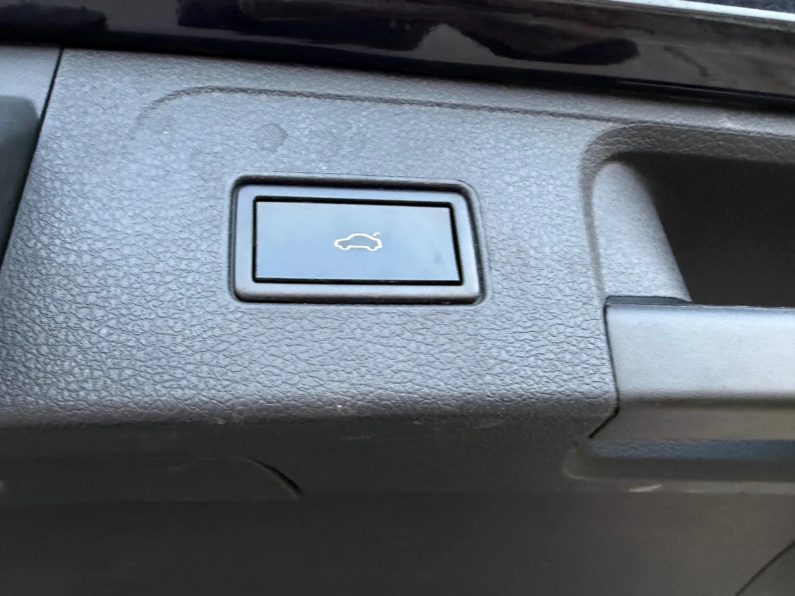 VW Passat 2.0TDI 190HP Rline Led Digital DSG, снимка 14 - Автомобили и джипове - 54195815