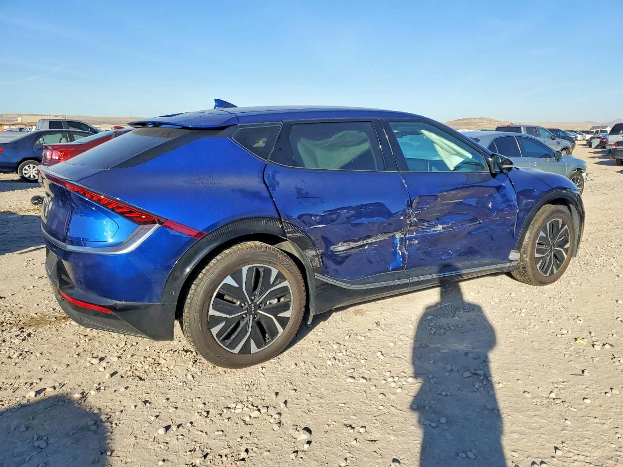 Kia EV6, снимка 3 - Автомобили и джипове - 54618028