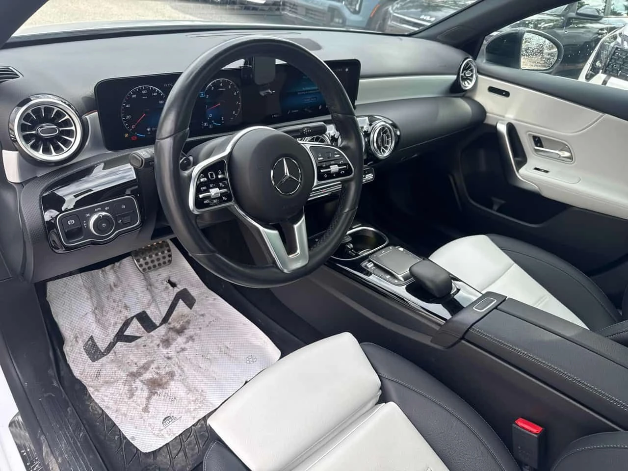 Mercedes-Benz A 250 * 4MATIC Hatch * CARFAX * ОПЦИЯ ЗА ФИНАНСИРАНЕ, снимка 5 - Автомобили и джипове - 54987275