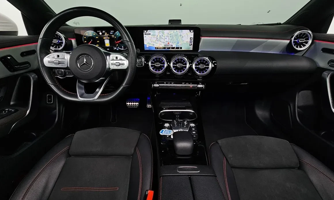 Mercedes-Benz CLA 250 4MATIC/AMG LINE/PANORAMA/360CAM/, снимка 7 - Автомобили и джипове - 55220191