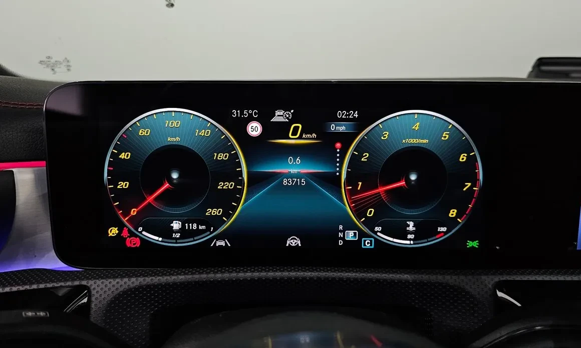 Mercedes-Benz CLA 250 4MATIC/AMG LINE/PANORAMA/360CAM/, снимка 8 - Автомобили и джипове - 55220191