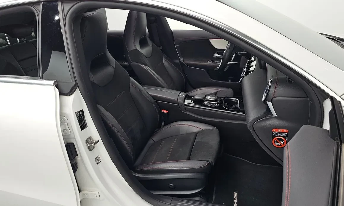 Mercedes-Benz CLA 250 4MATIC/AMG LINE/PANORAMA/360CAM/, снимка 11 - Автомобили и джипове - 55220191