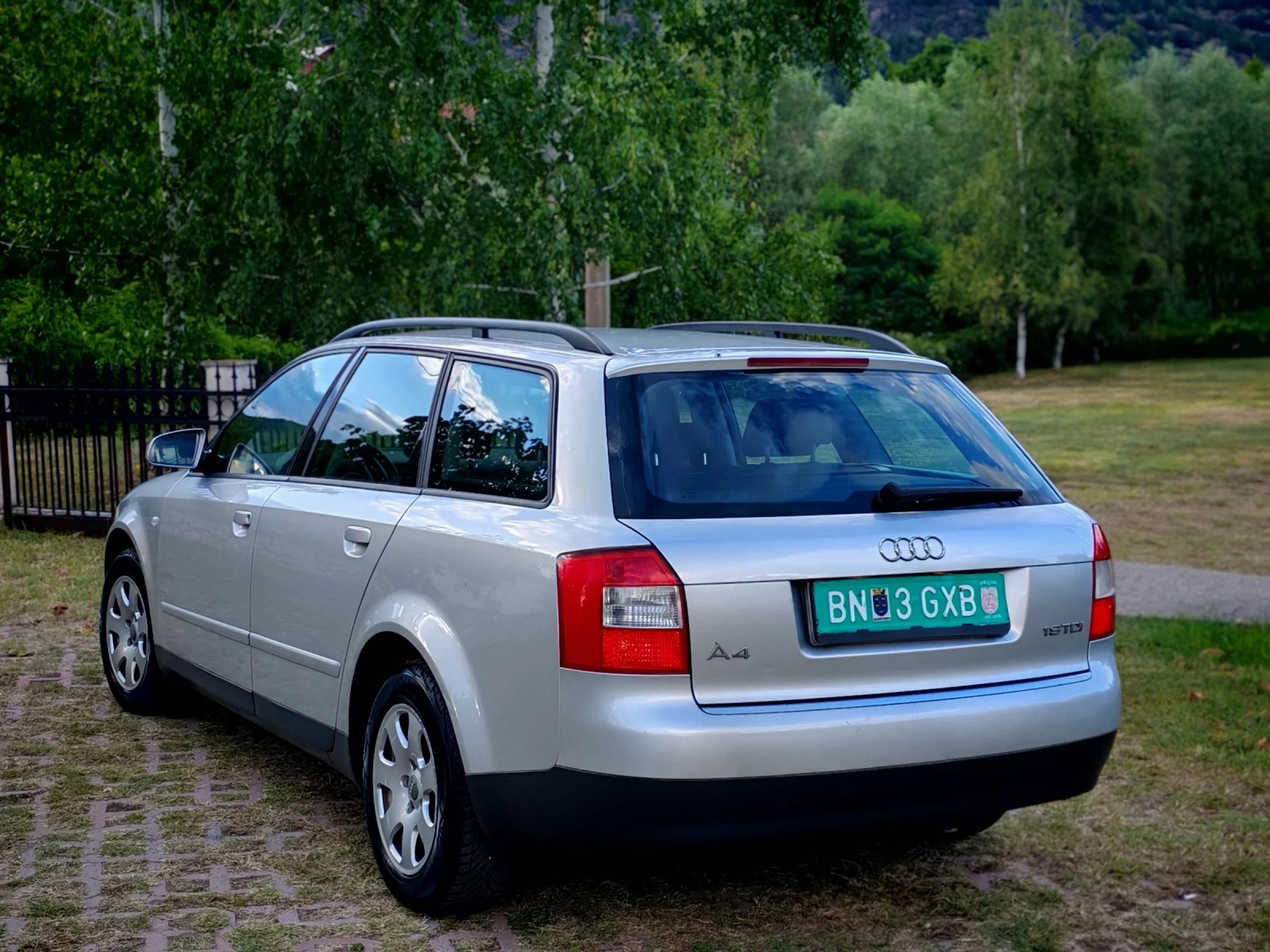 Audi A4 1.9TDI(131)* AVANT* КЛИМАТРОНИК* НОВ ВНОС* , снимка 5 - Автомобили и джипове - 55268643