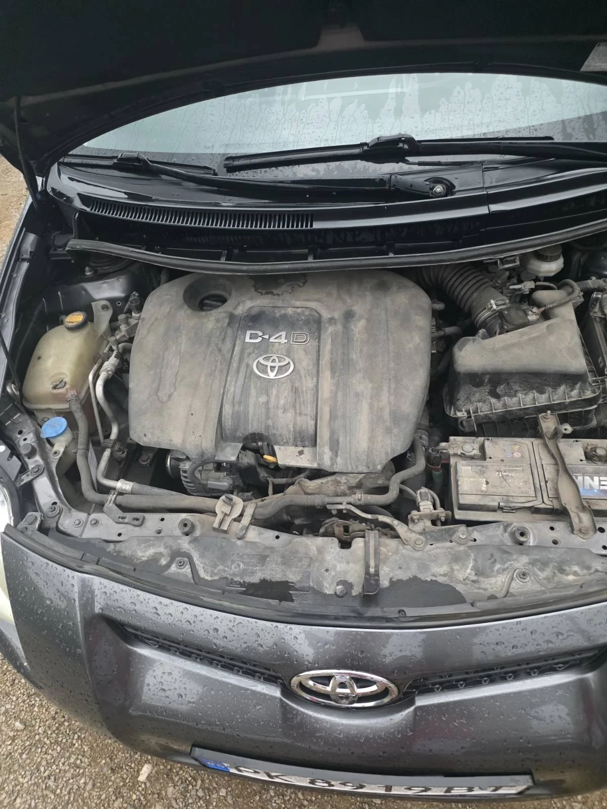 Toyota Auris 1.4 D4D, снимка 10 - Автомобили и джипове - 55352127
