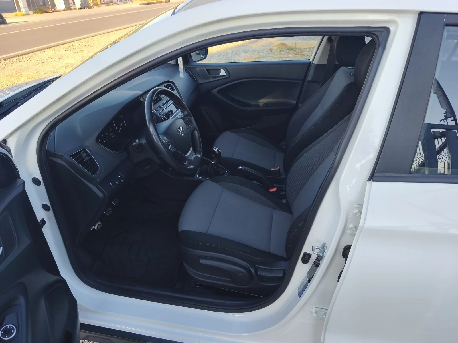 Hyundai I20 1.4crdi Active , снимка 13 - Автомобили и джипове - 55465964