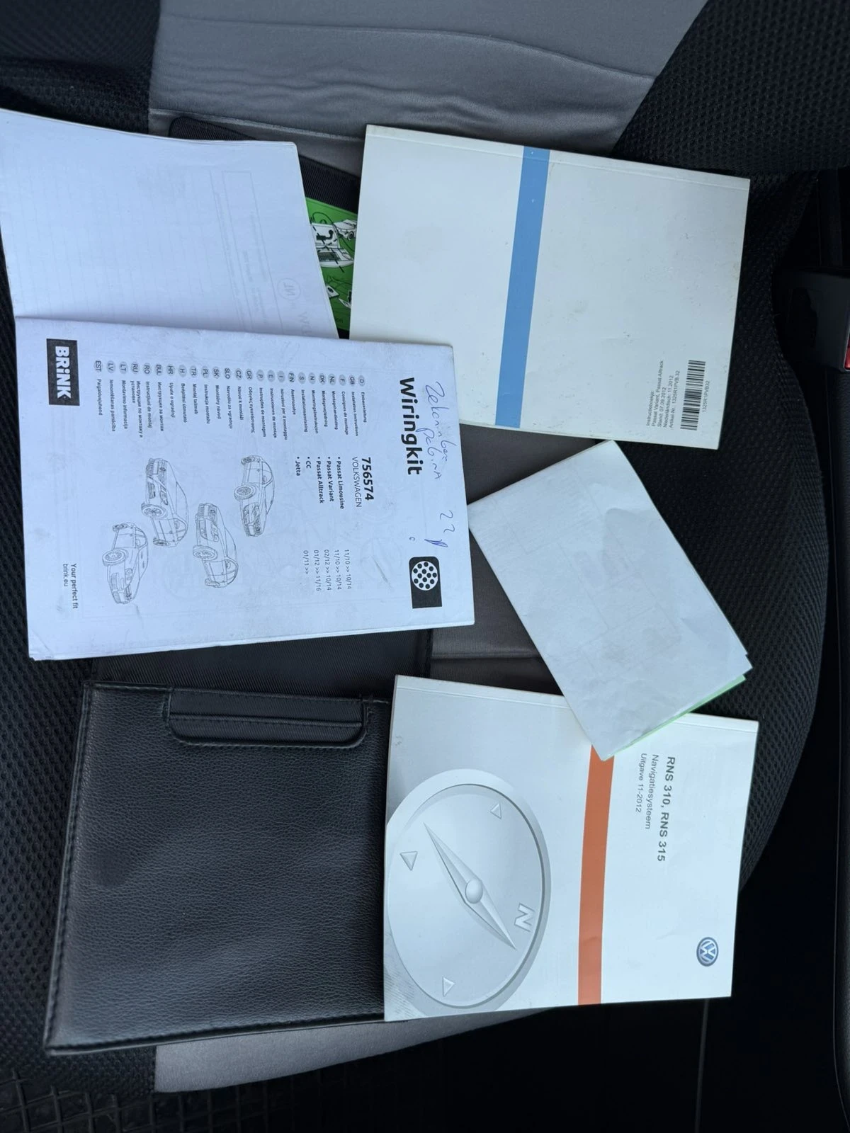 VW Passat 1.6TDI-2013г, снимка 11 - Автомобили и джипове - 55652684