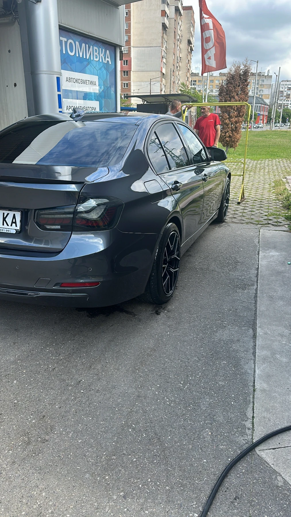 BMW 318, снимка 5 - Автомобили и джипове - 55653244