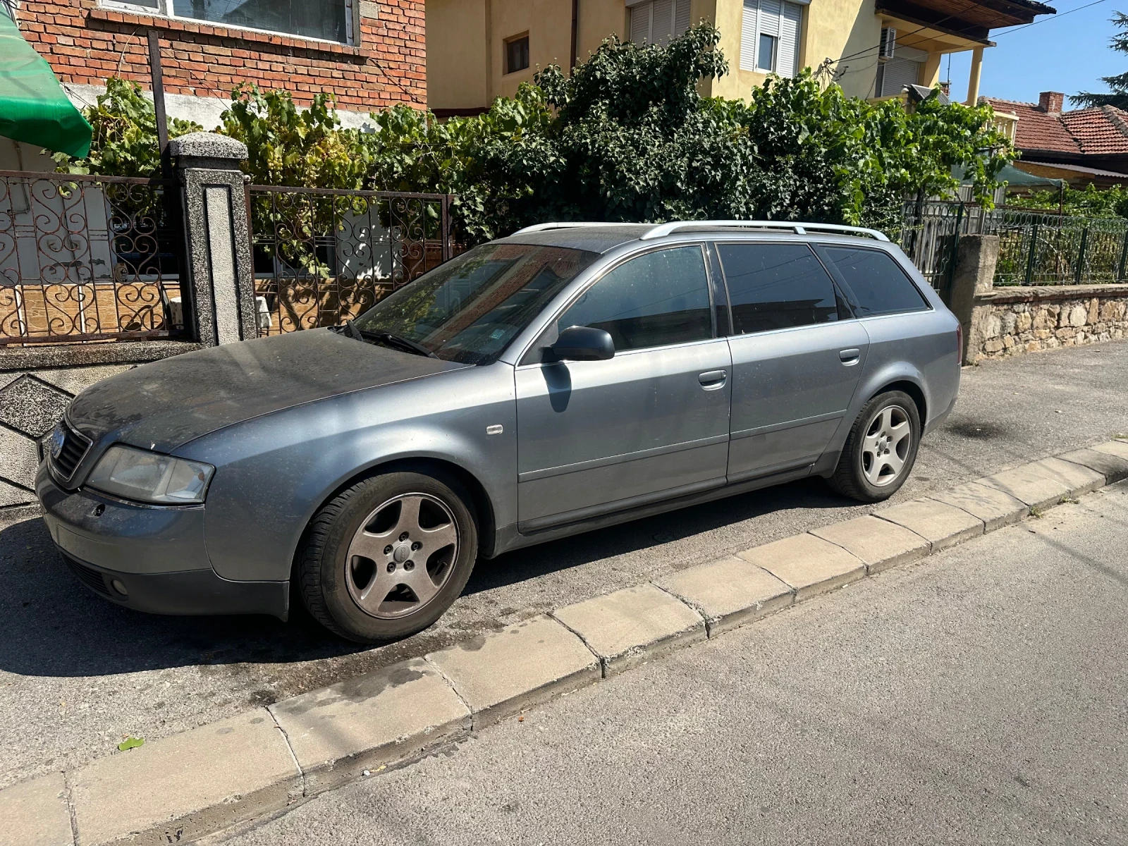 Audi A6 1.8 T  4х4 бензин/газ, снимка 2 - Автомобили и джипове - 55961833