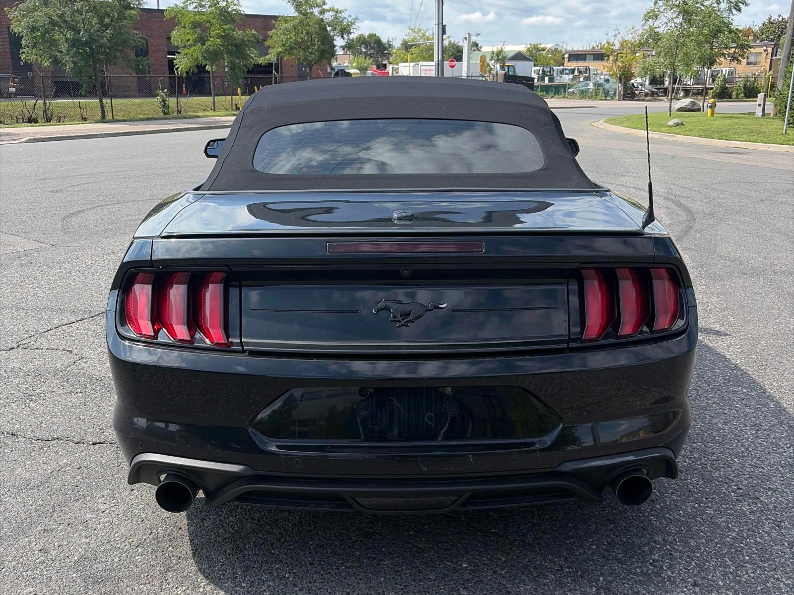 Ford Mustang * EcoBoost * CARFAX * АВТОКРЕДИТ* , снимка 4 - Автомобили и джипове - 56041893