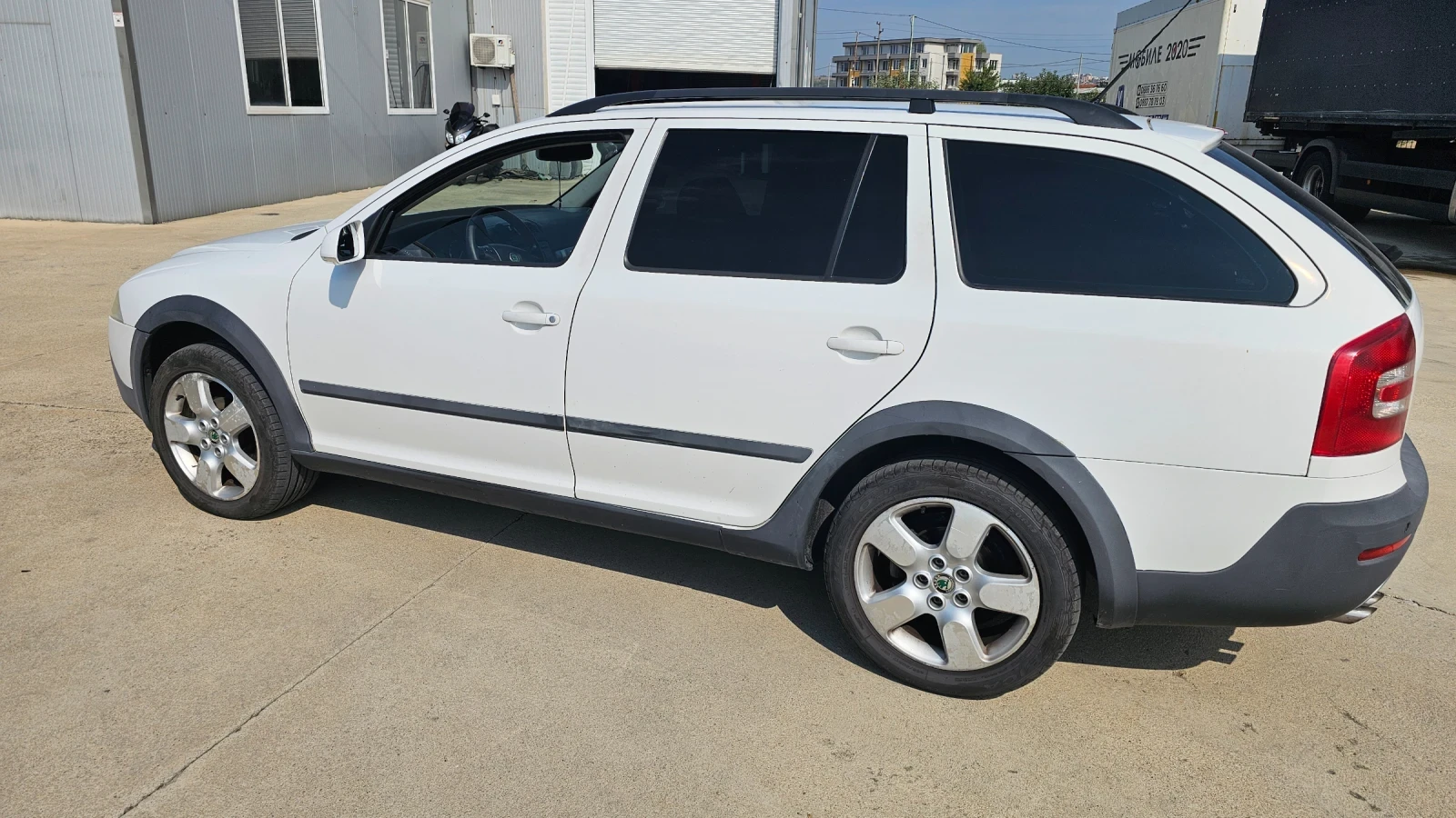 Skoda Octavia Scout, снимка 4 - Автомобили и джипове - 56163330