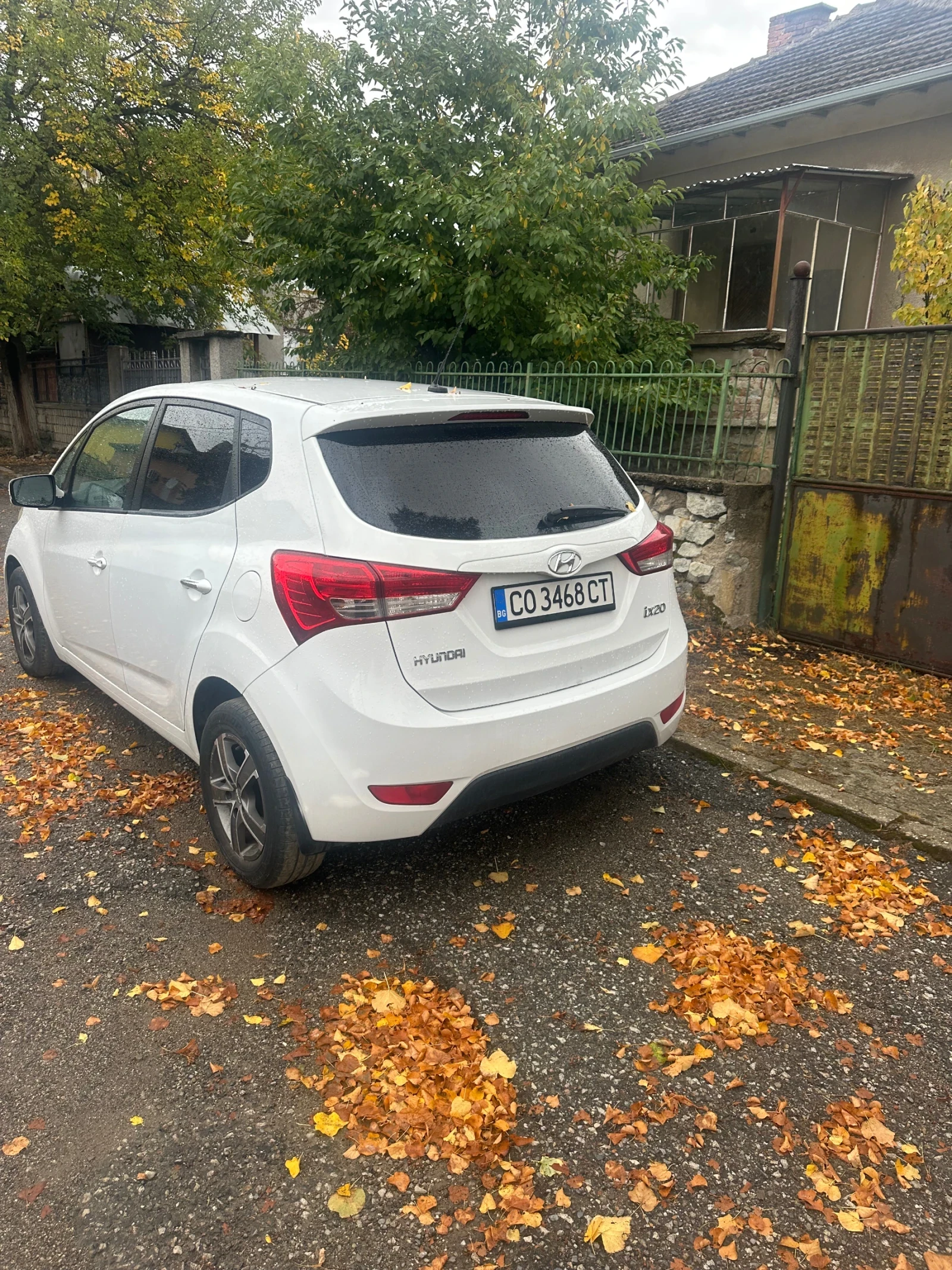 Hyundai Ix20, снимка 3 - Автомобили и джипове - 56502618