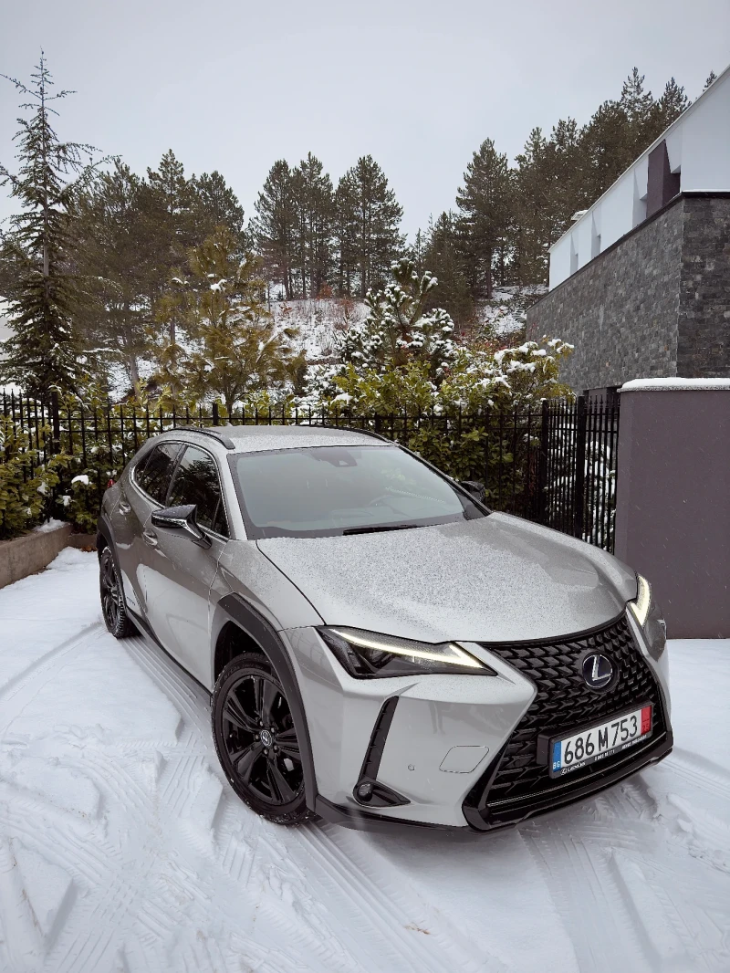 Lexus UX 250h 10г ГАРАНЦИЯ / Hybrid /БЕЗ ИНТЕРВЕНЦИИ/ ЕВРОПЕЙСКА, снимка 3 - Автомобили и джипове - 48915666