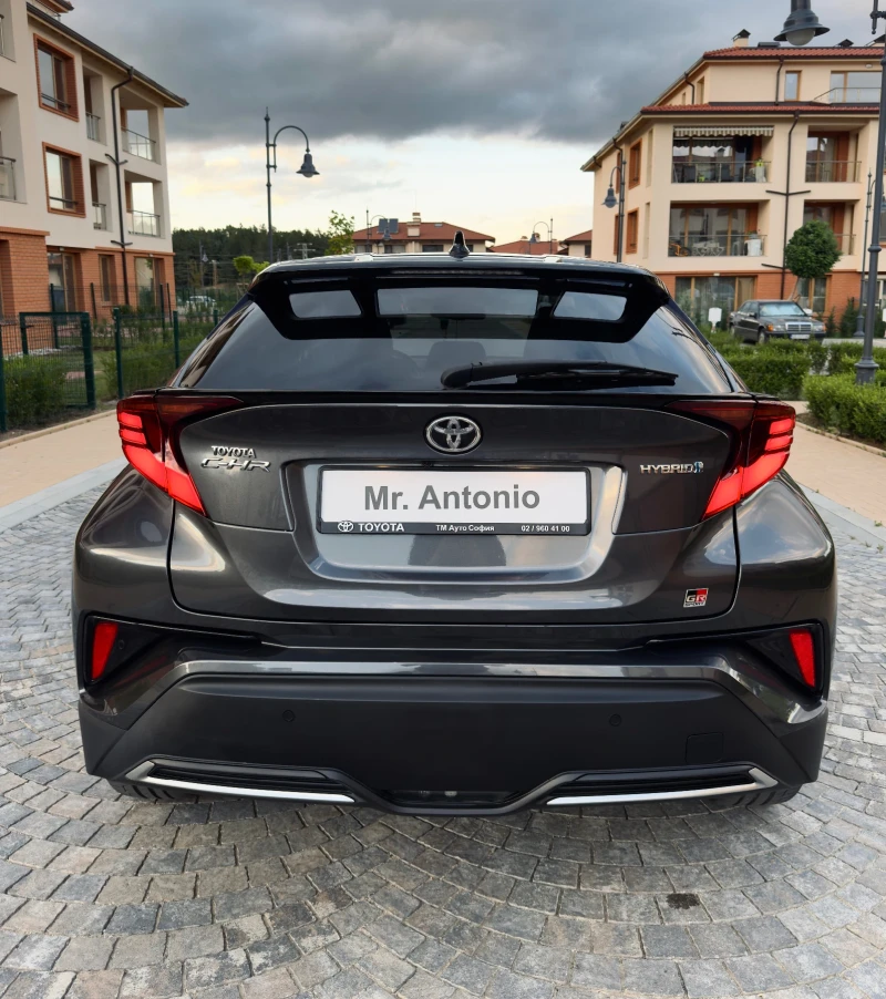 Toyota C-HR GR SPORT - 10Г. ГАРАНЦИЯ - БЕЗ ПРЕДИШНИ ИНЦИДЕНТИ, снимка 4 - Автомобили и джипове - 51918379
