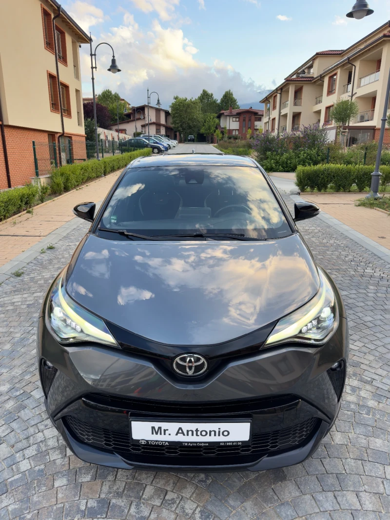 Toyota C-HR GR SPORT - 10Г. ГАРАНЦИЯ - БЕЗ ПРЕДИШНИ ИНЦИДЕНТИ, снимка 3 - Автомобили и джипове - 51918379