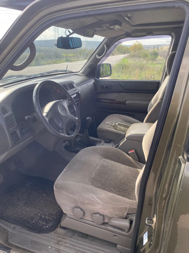 Nissan Patrol, снимка 12 - Автомобили и джипове - 52107418