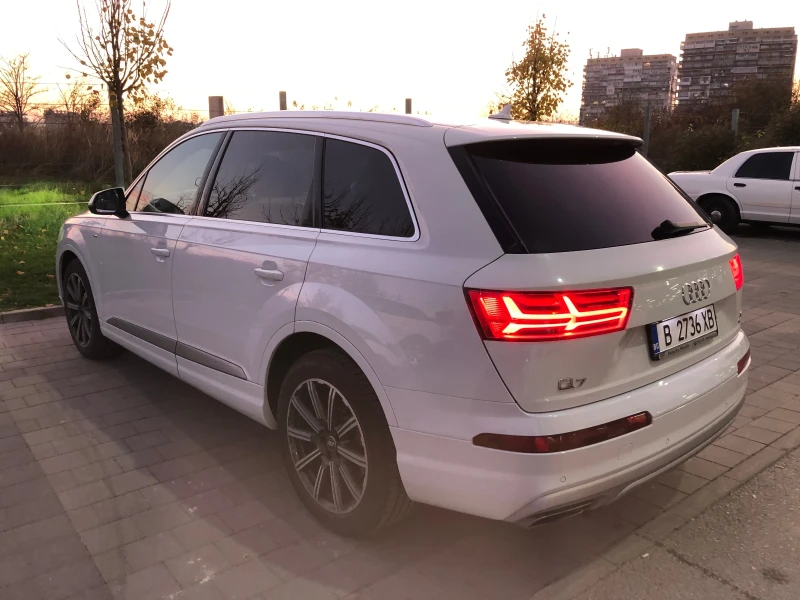 Audi Q7 3.0TDI S-LINE* MATRIX* DIGITAL* ЗАВИВАЩ ЗАДЕН МОСТ, снимка 4 - Автомобили и джипове - 52900980