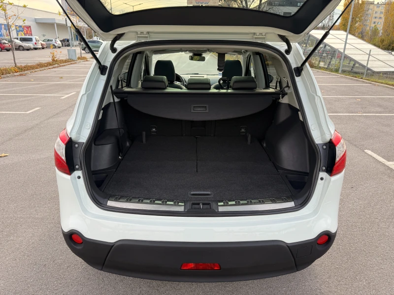 Nissan Qashqai 2.0DCI* 4x4* FULL* 7-места* , снимка 7 - Автомобили и джипове - 52393703