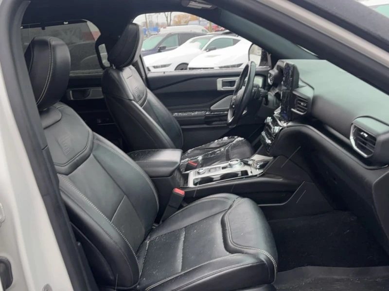 Ford Explorer * ST * CARFAX * БЕЗ ПЪРВОНАЧАЛНА ВНОСКА, снимка 14 - Автомобили и джипове - 52852387