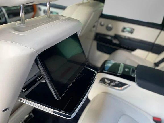 Rolls-Royce Cullinan Black Badge = NEW =  | Mobile.bg   12