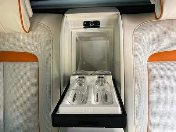 Rolls-Royce Cullinan Black Badge = NEW =  | Mobile.bg   14