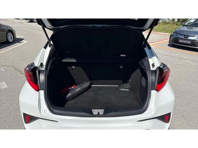 Toyota C-HR 1.8HSD CLASSY, снимка 10 - Автомобили и джипове - 54332616