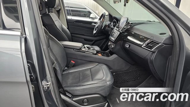 Mercedes-Benz GLS 350, снимка 11 - Автомобили и джипове - 56089255