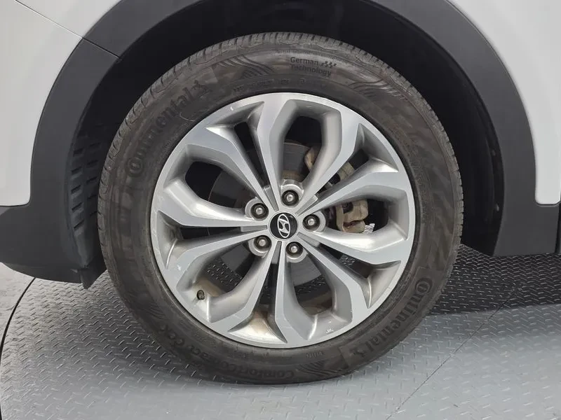 Hyundai Santa fe 2.0 CRDi 4WD - САМО 30% АВАНС, снимка 5 - Автомобили и джипове - 56159037