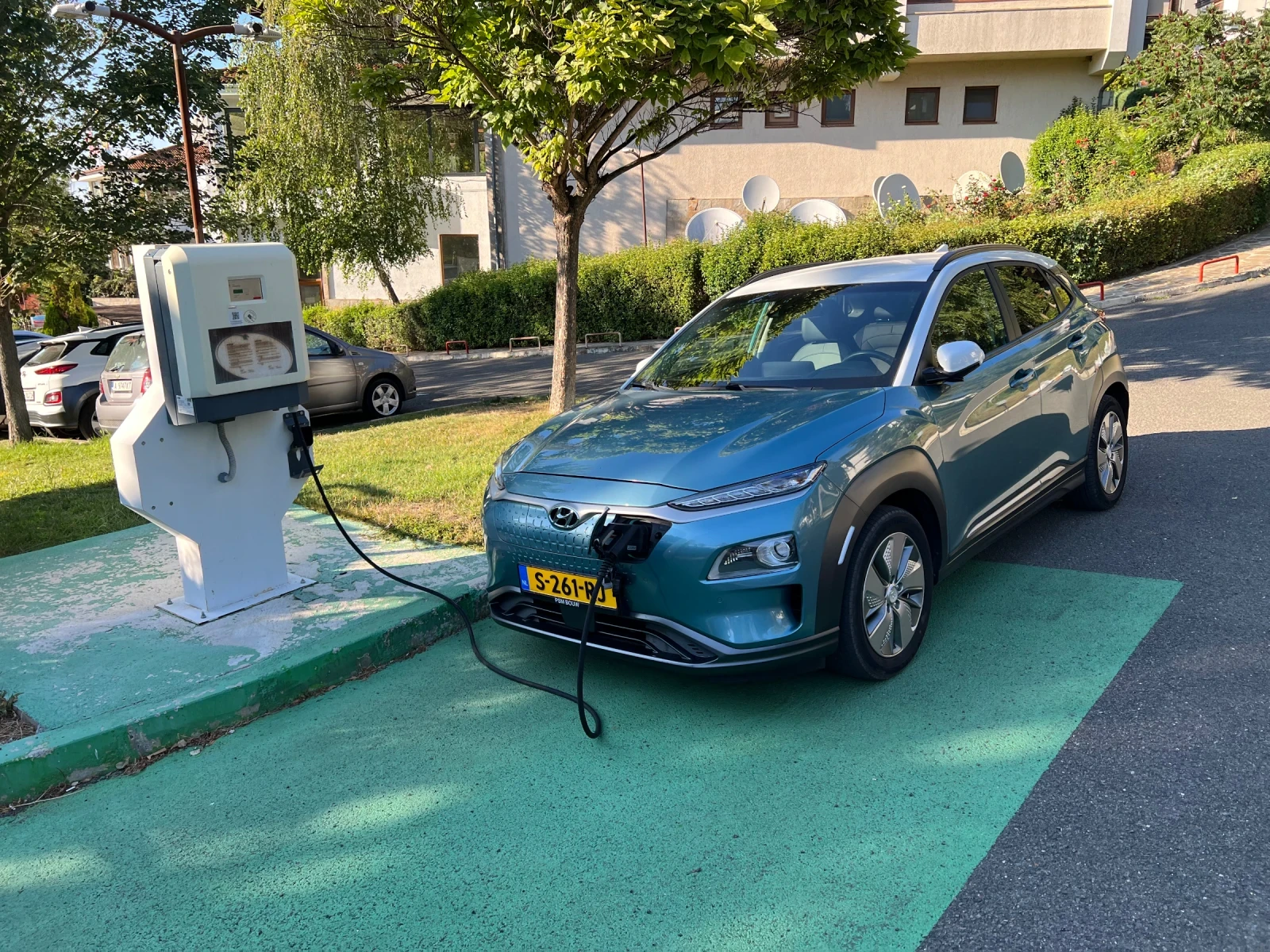 Hyundai Kona Electric 64kW 204hp - изображение 6