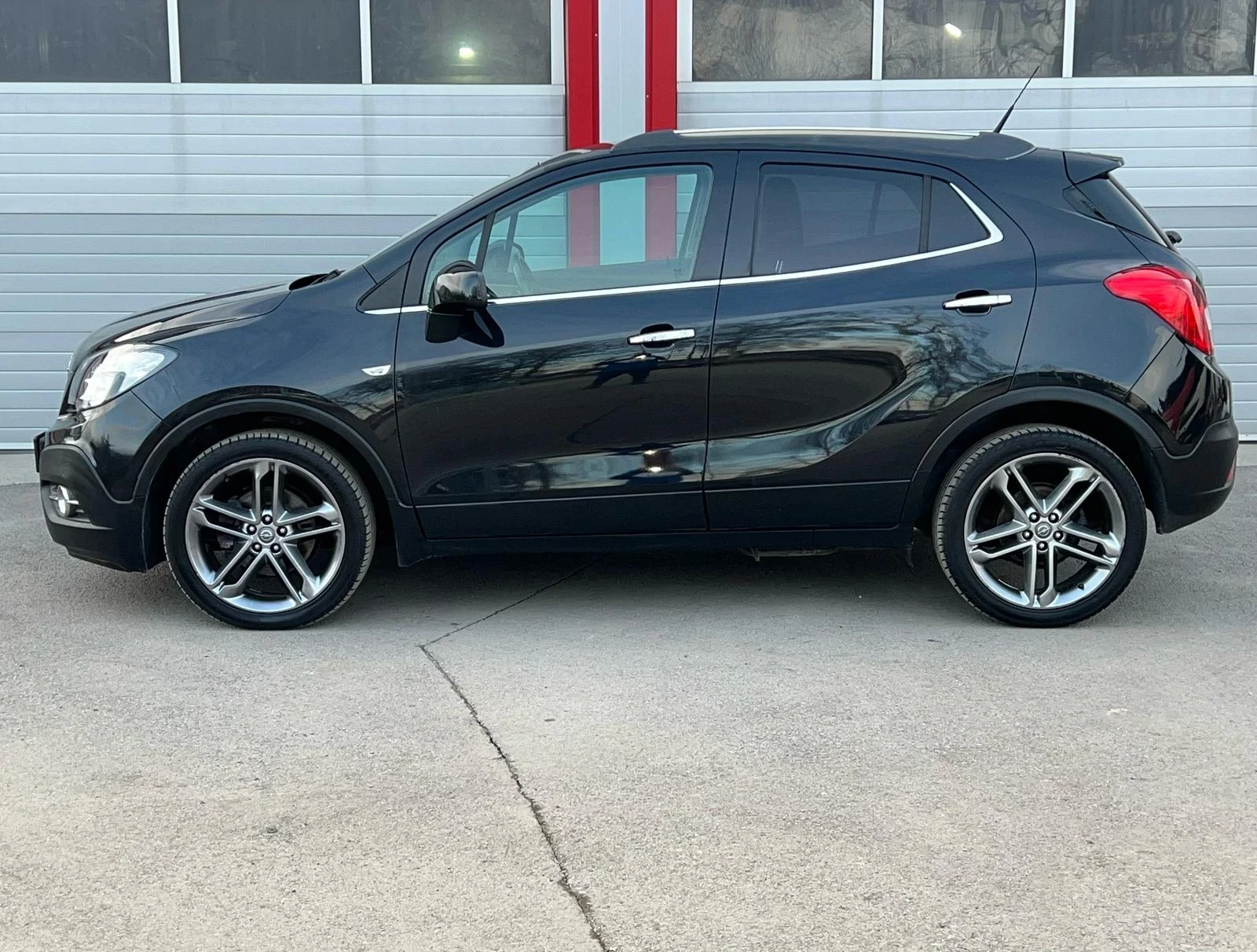 Opel Mokka 1.7CDTI 4X4 NAVI KLIMATRONIK 6-СКОРОСТИ EVRO 5B - изображение 6