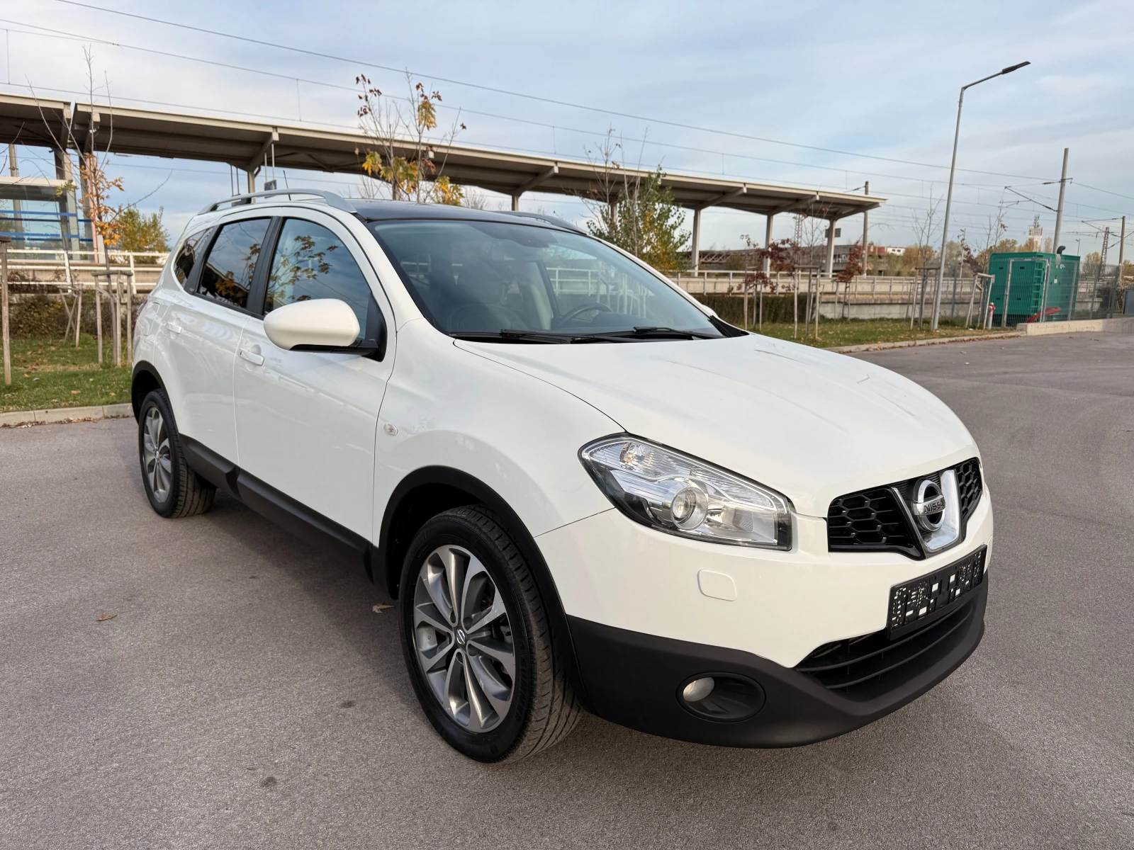 Nissan Qashqai 2.0DCI* 4x4* FULL* 7-места*  - изображение 3