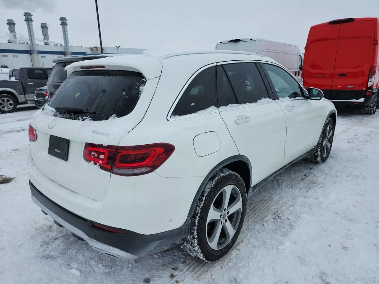 Mercedes-Benz GLC 300 * CARFAX * ПАНОРАМА * KEYLESS * ПОДГРЕВИ - изображение 3