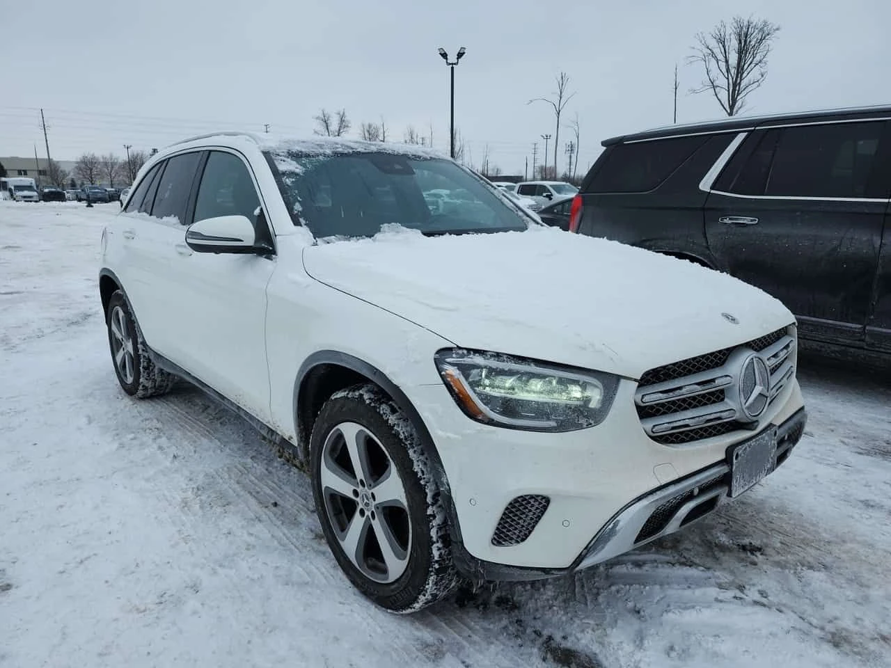 Mercedes-Benz GLC 300 * CARFAX * ПАНОРАМА * KEYLESS * ПОДГРЕВИ - изображение 2