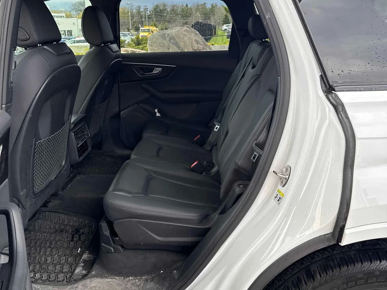 Audi Q7 * Progressiv * ОБДУХВАНЕ * ПАНО * 360 * KEYLESS , снимка 12 - Автомобили и джипове - 54339662