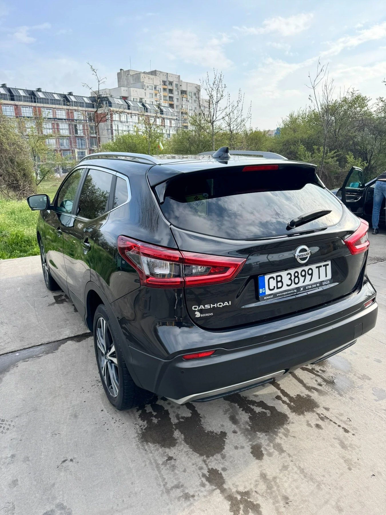 Nissan Qashqai, снимка 6 - Автомобили и джипове - 56315903