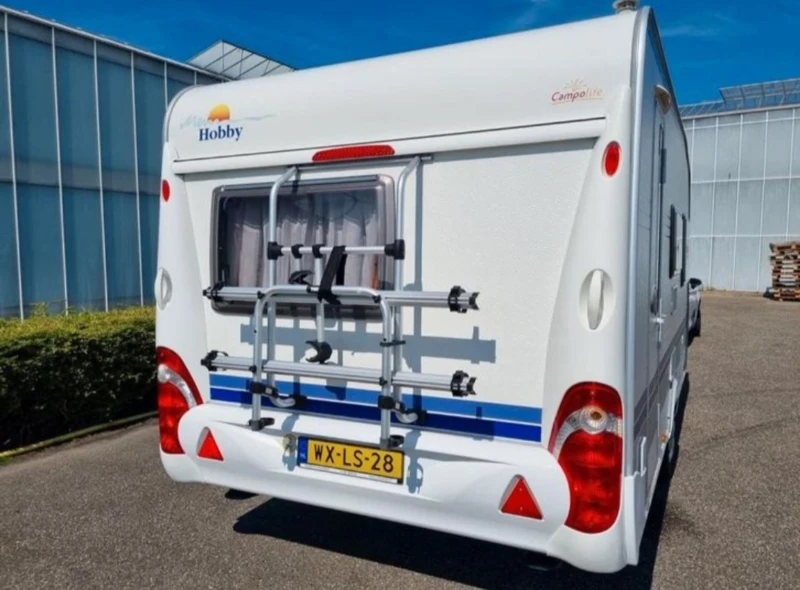 Каравана Hobby Excellent easy 440, снимка 3 - Каравани и кемпери - 52256989