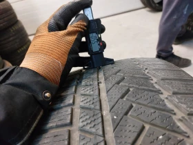 Гуми Зимни 245/45R19, снимка 4